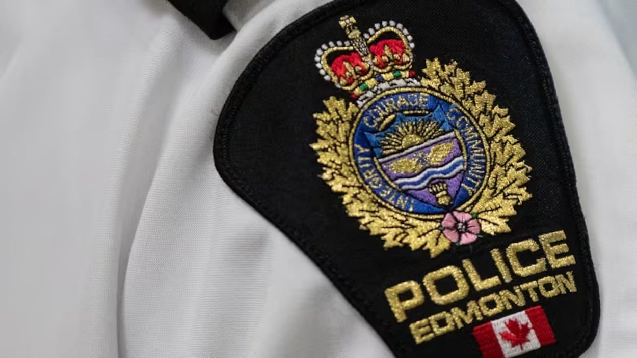 La police passe à l'offensive