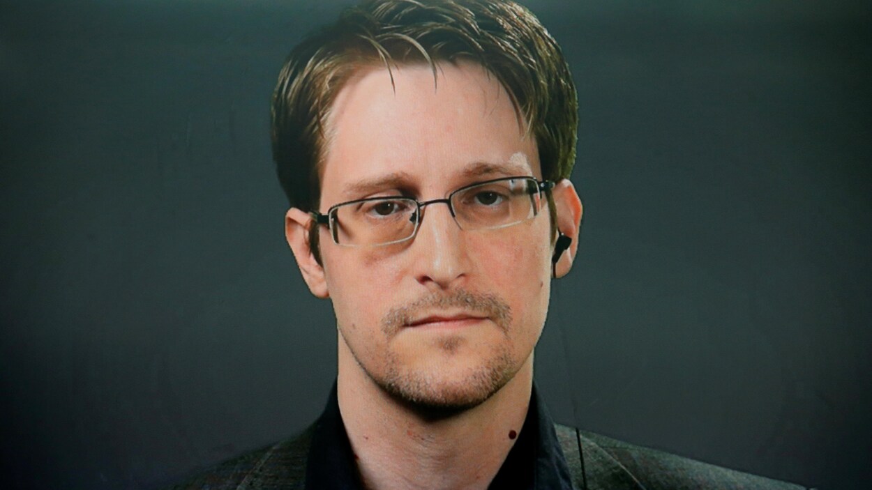 L'Américain Edward Snowden L'Américain Edward Snowden