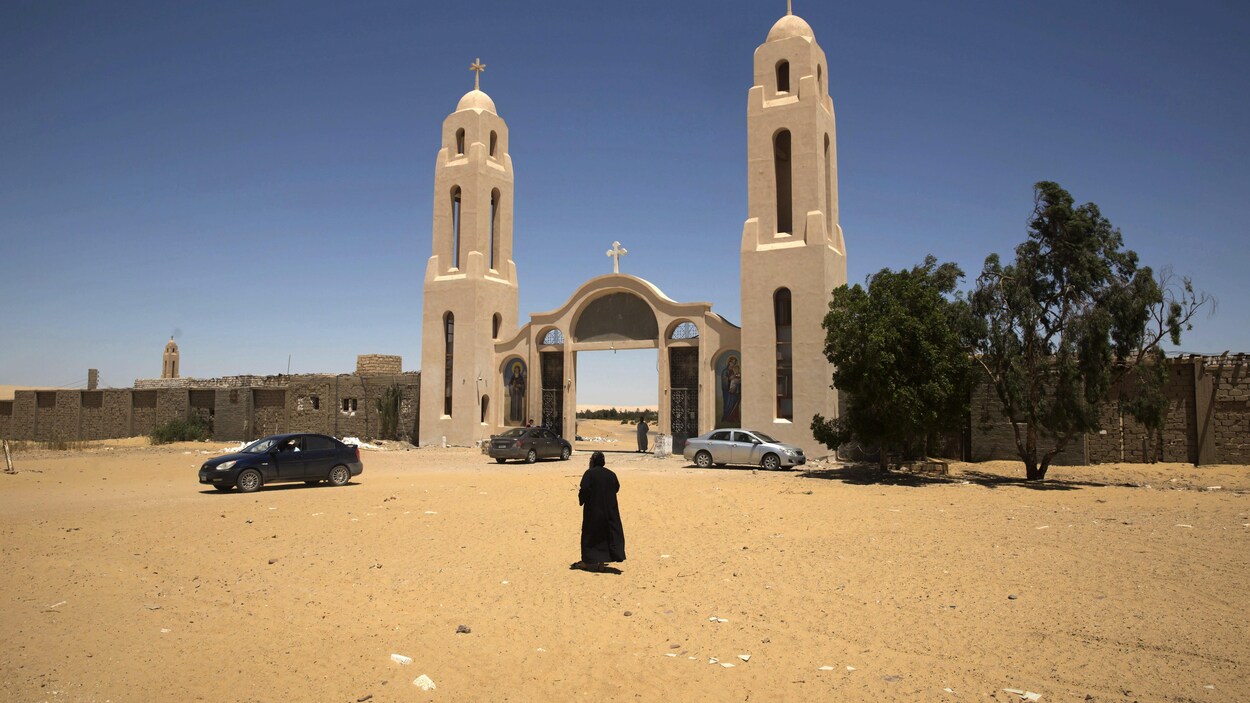 Sept coptes tués dans l'attaque de leur bus — Égypte