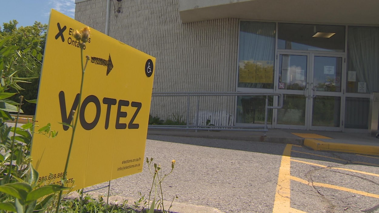 Trois élections partielles déclenchées en Ontario