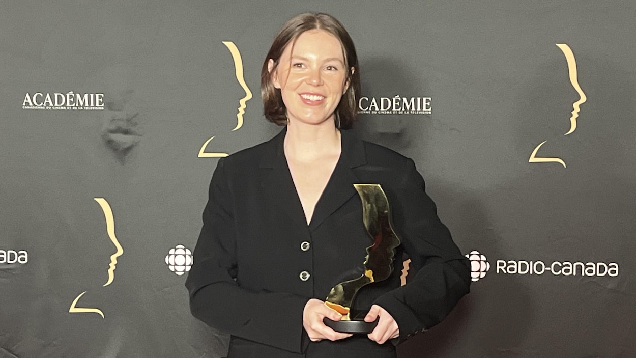 Elena Sturk-Lussier, première Franco-Manitobaine à remporter le prix Gémeaux de la relève