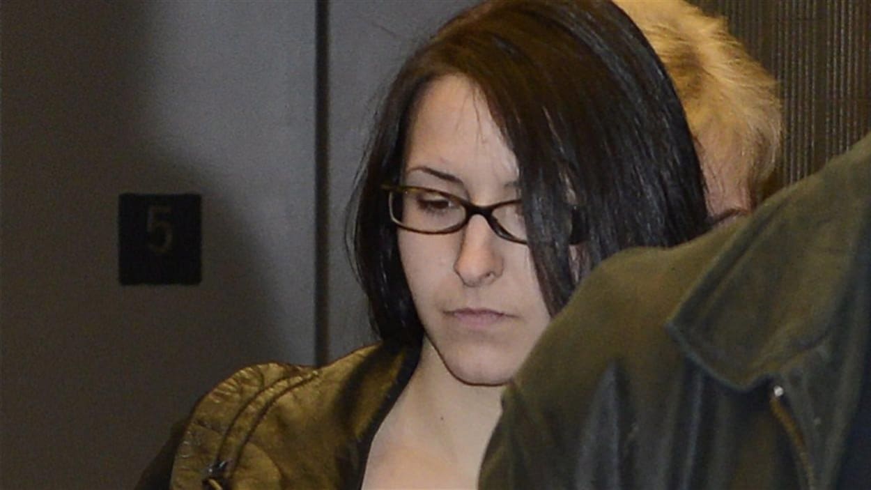 Emma Czornobaj, en 2014, au palais de justice de Montréal