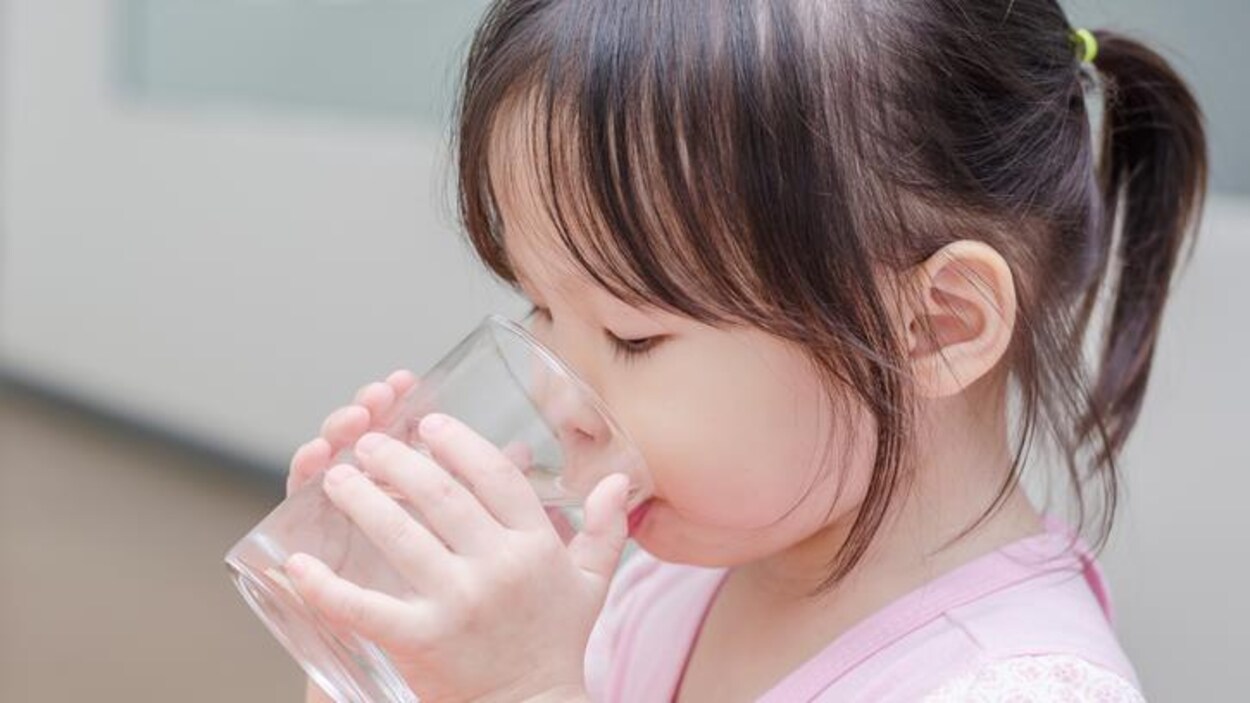 L'eau d'une dizaine d'écoles francophones doit encore être analysée. L'eau d'une dizaine d'écoles francophones doit encore être analysée.