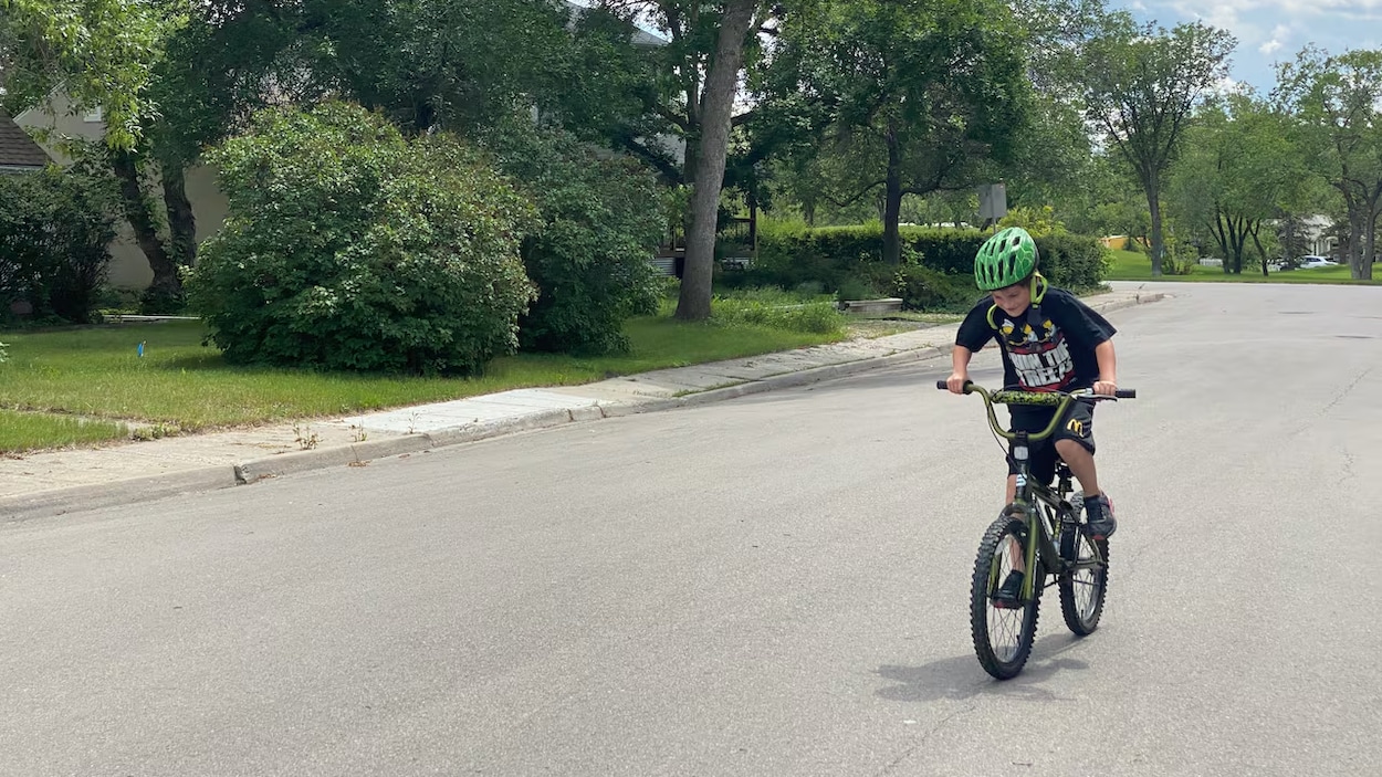 Une communauté se mobilise pour venir en aide à une enfant, victime d’un vol de vélo