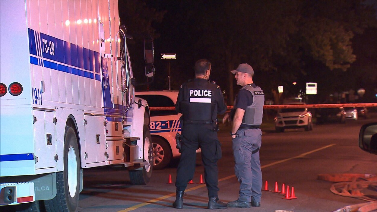 L’engin explosif a été trouvé dans une ruelle près de l'intersection de la rue Villeray et de l'avenue De Lorimier L’engin explosif a été trouvé dans une ruelle près de l'intersection de la rue Villeray et de l'avenue De Lorimier