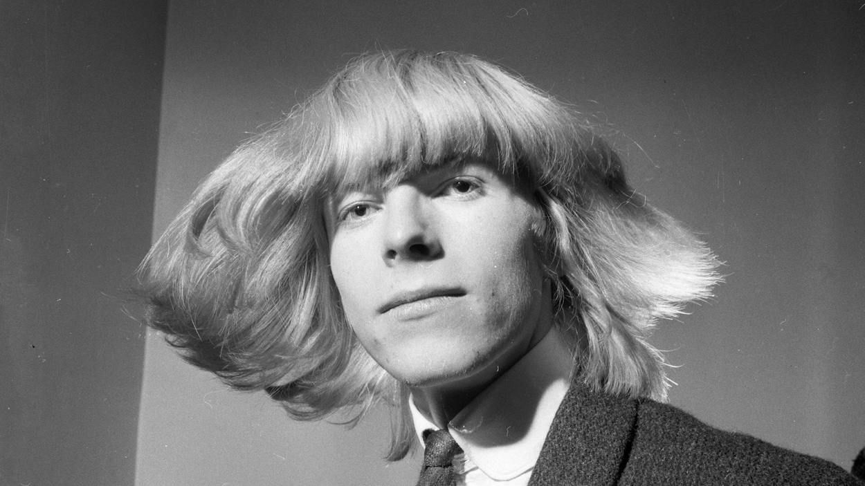 10 chansons inédites de David Bowie à ses débuts refont surface