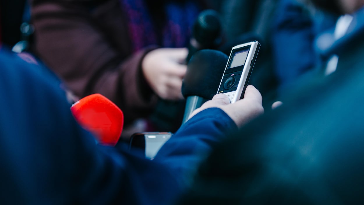 IA : la Fédération professionnelle des journalistes dénonce des abus