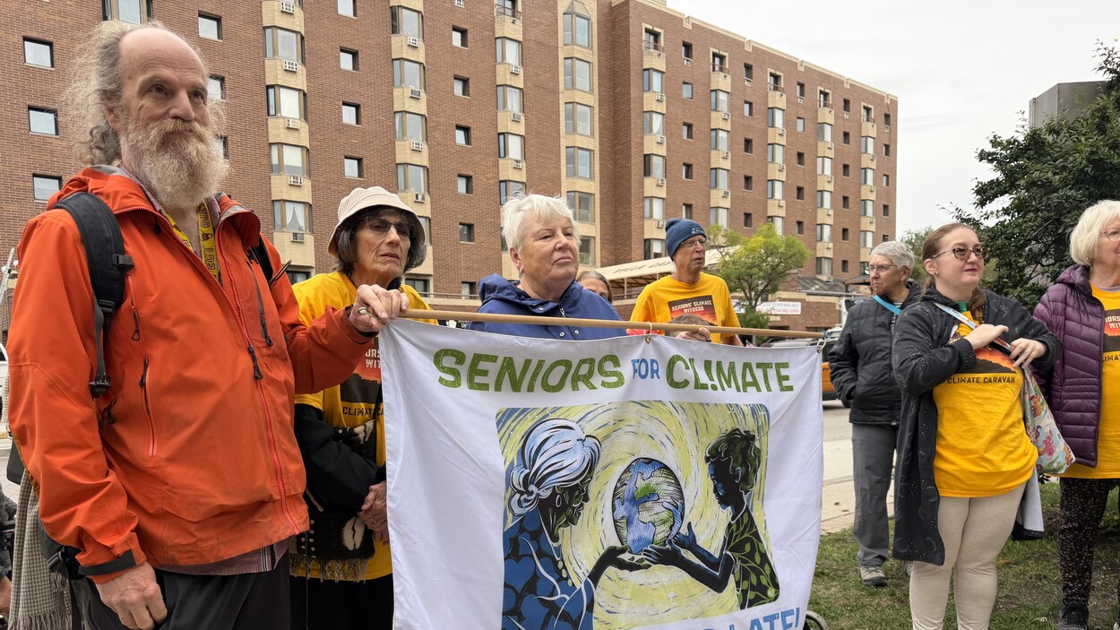Le caravane « des aînés témoins du climat » à Winnipeg