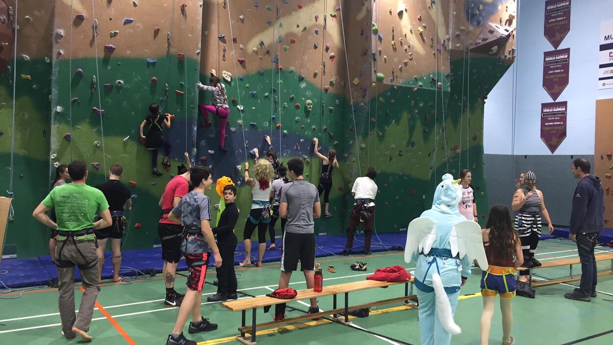 L'escalade attire de nouveaux adeptes à RouynNoranda RadioCanada.ca