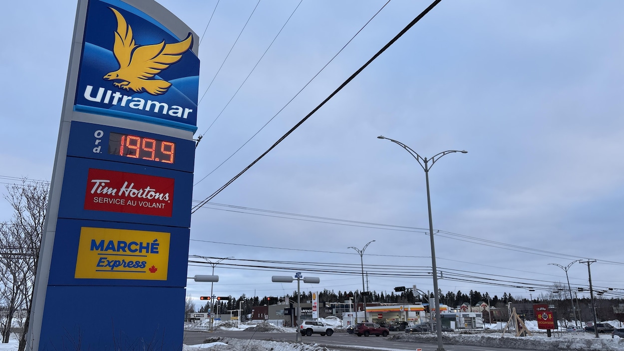Prix de l’essence volatils et disparates au Saguenay–Lac-Saint-Jean