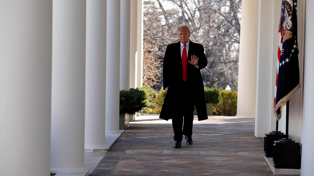 Le président américain Donald Trump à l'extérieur de la Maison-Blanche