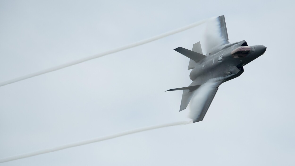 Ottawa signe avec Lockheed Martin pour acheter 88 chasseurs F-35