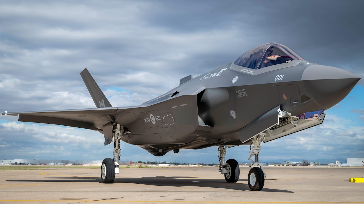 Le Canada reçoit ses premiers avions de chasse F-35 des États-Unis