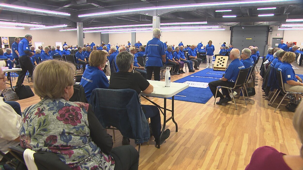 Des membres de la FADOQ de partout au Québec participent à différentes compétitions lors des Jeux FADOQ 2019.