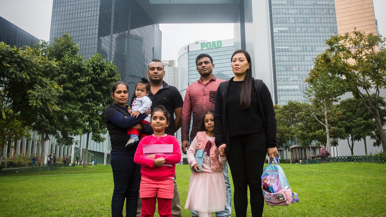 Quelques membres des familles de Hong Kong qui veulent se réfugier au Canada.