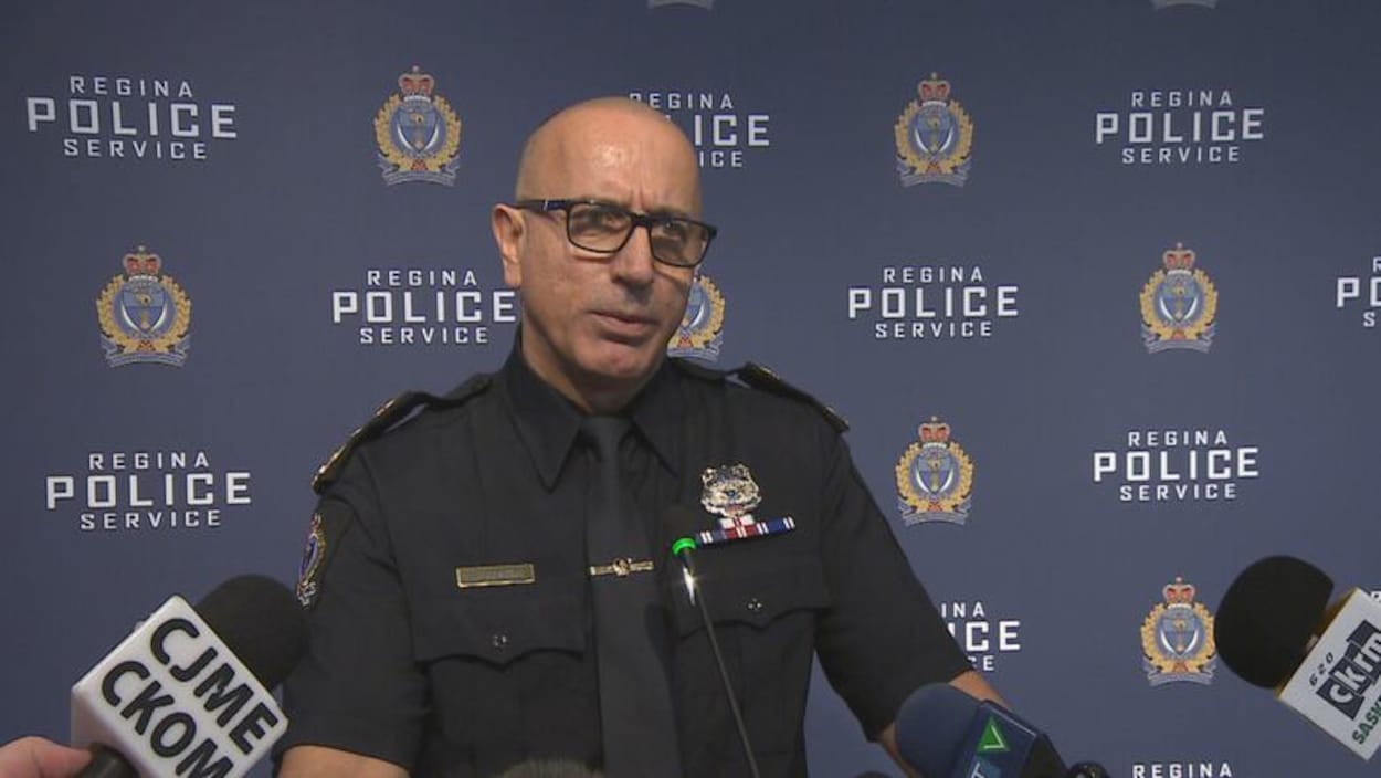 L’ex-chef de police de Regina reconnaît avoir eu une relation inappropriée