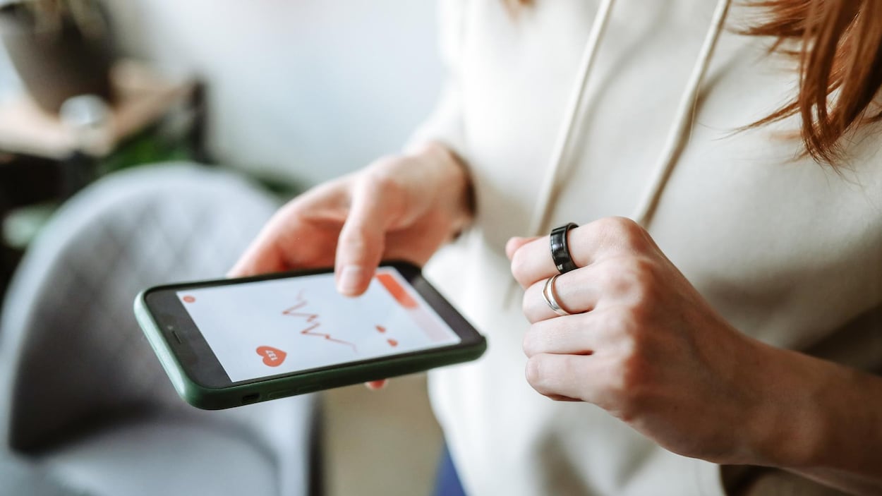 Applications de santé féminine : faux diagnostics et exploitation des données inquiètent @iciradiocanada