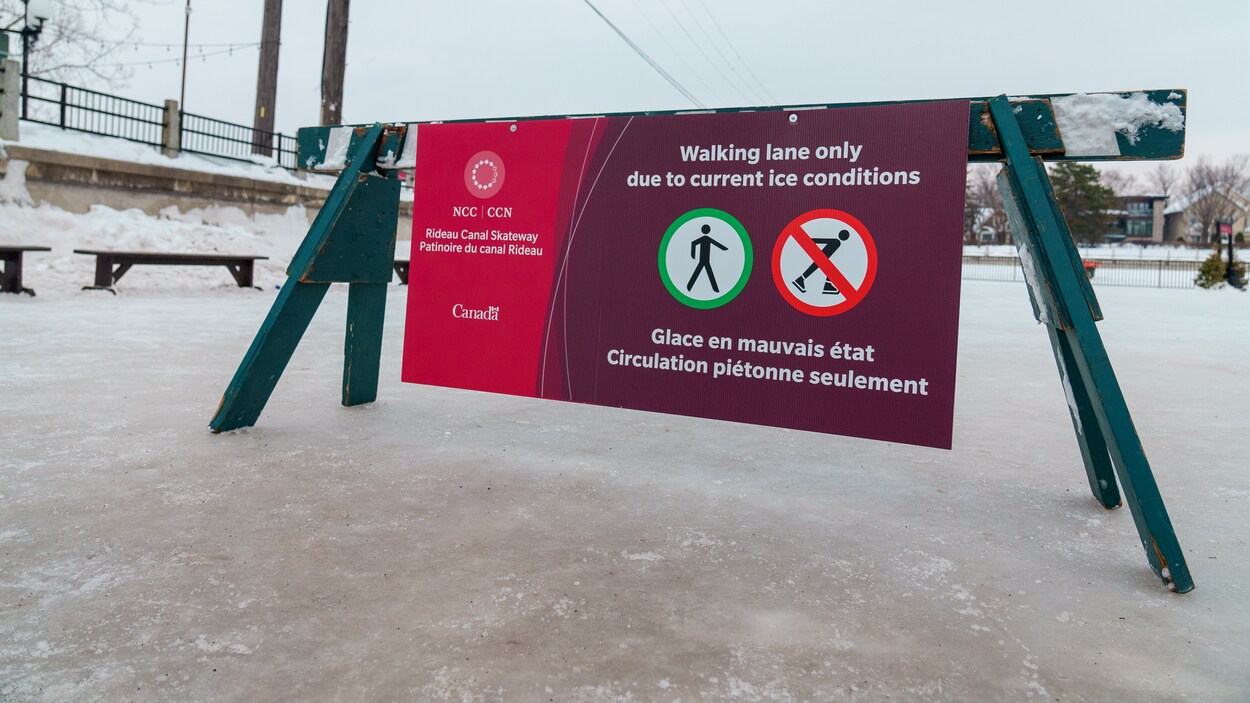 Le redoux entraîne une fermeture de la patinoire du canal Rideau