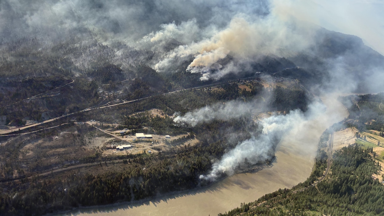 Le feu de forêt près de Lytton, en C.-B., ravive de douloureux souvenirs de 2021