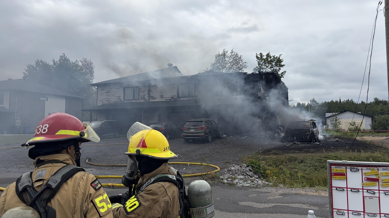 Incendie dans un immeuble à Notre-Dame-du-Mont-Carmel