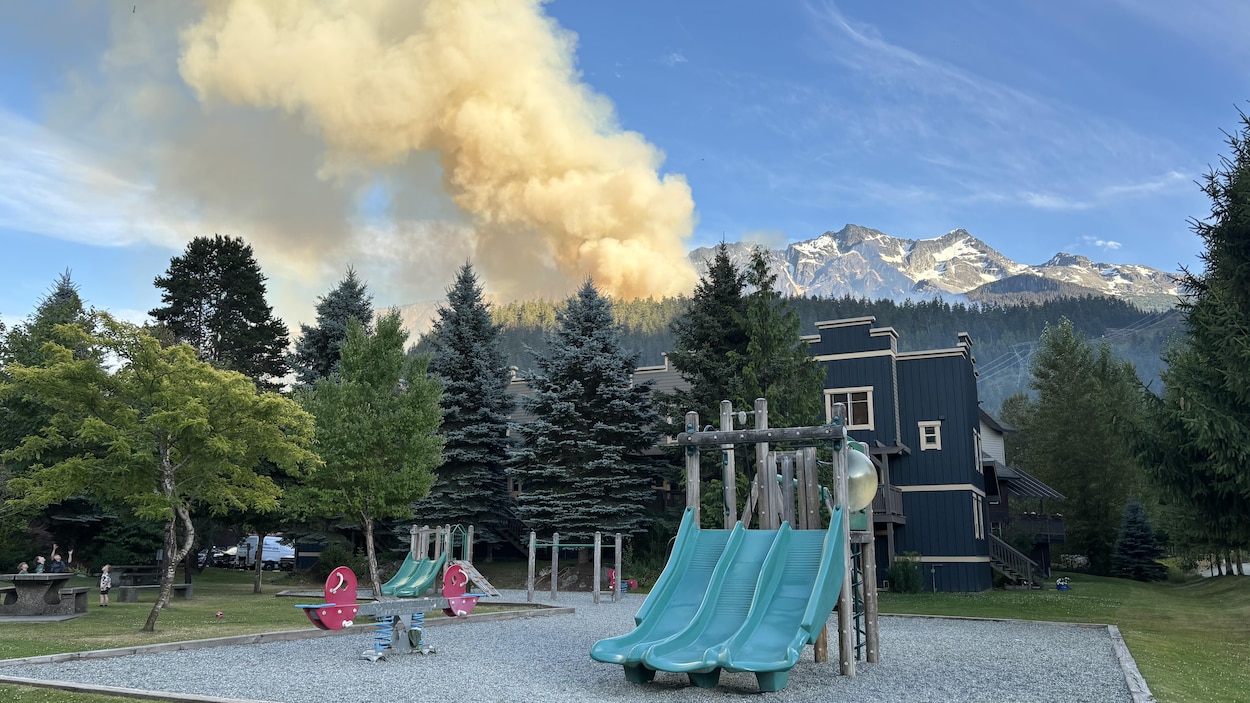 À Pemberton, le feu de Signal Hill inquiète résidents et visiteurs