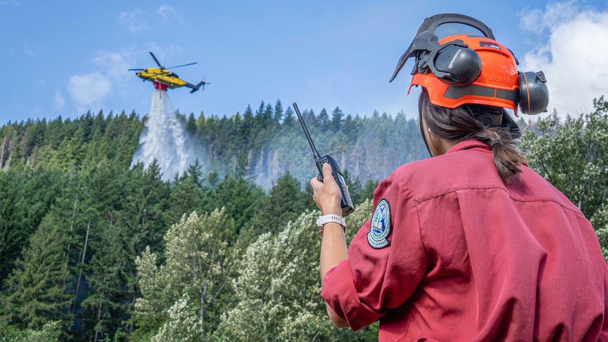 Feux de forêt : la C.-B. refuse de « baisser la garde », des orages prévus