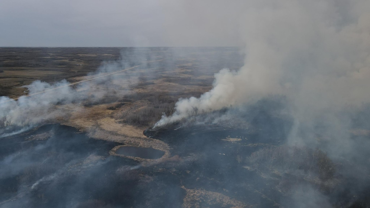 Creuser des fossés pour se protéger du feu