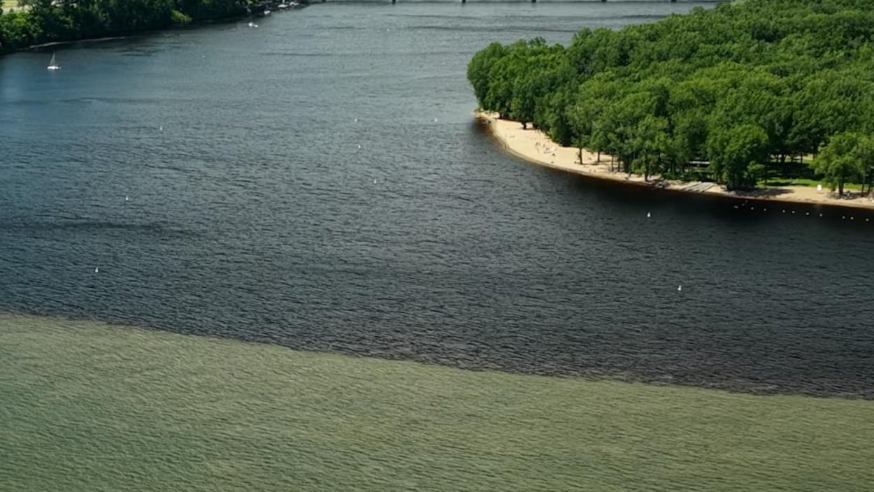Les deux couleurs de l’eau à Trois-Rivières