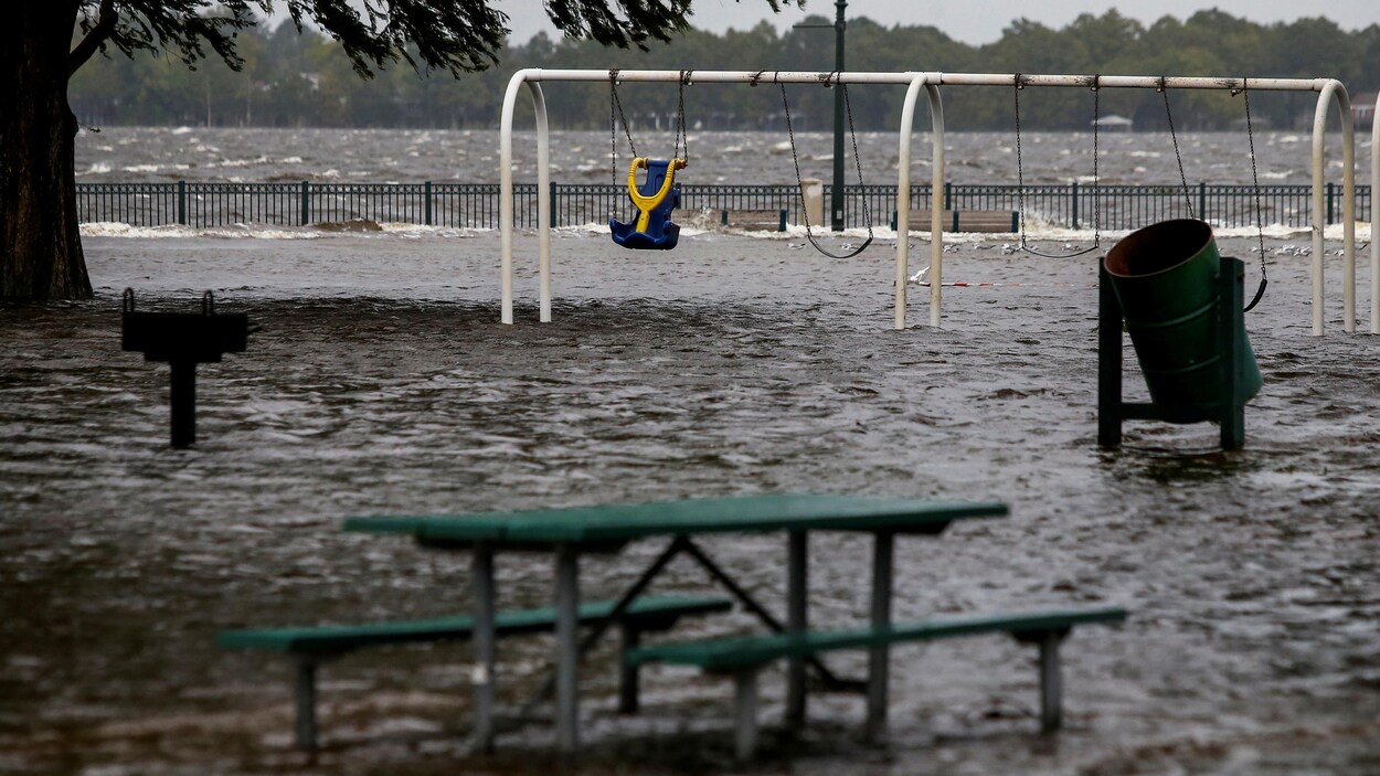 La parc Union Point, situé à New Bern, en Caroline du Nord, est inondé à la suite du passage de la tempête Florence.