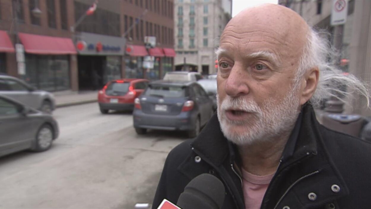 L'artiste en entrevue à Radio-Canada
