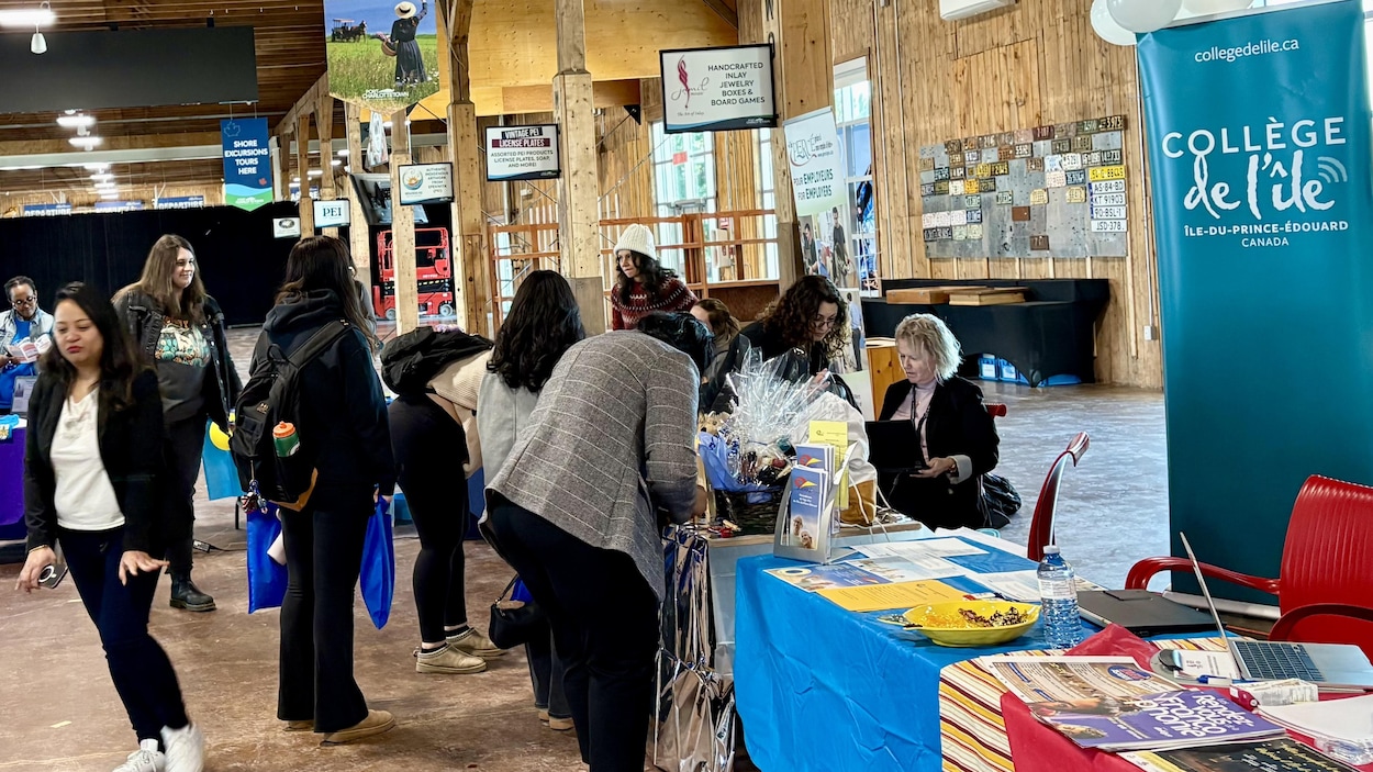 L’Île-du-Prince-Édouard veut convaincre ses jeunes de travailler en français