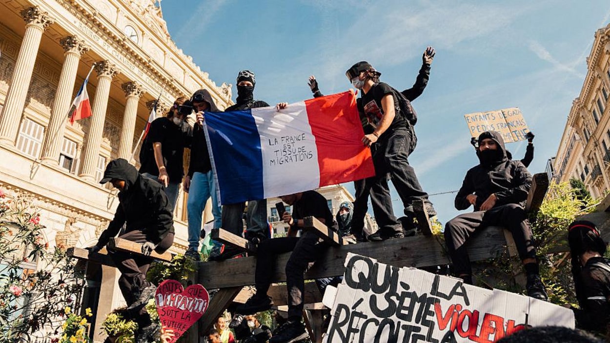 Comment le mouvement lycéen a-t-il trouvé écho dans toute la France?
