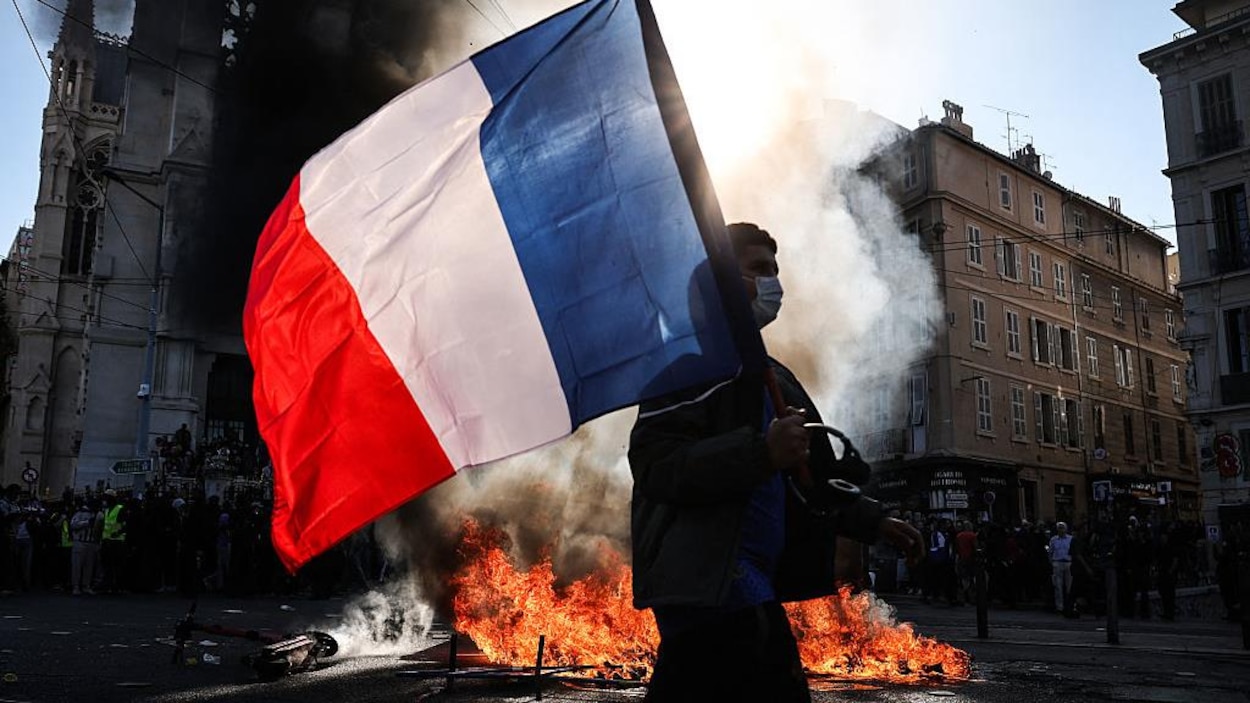 Confiné à la gare de Marseille
