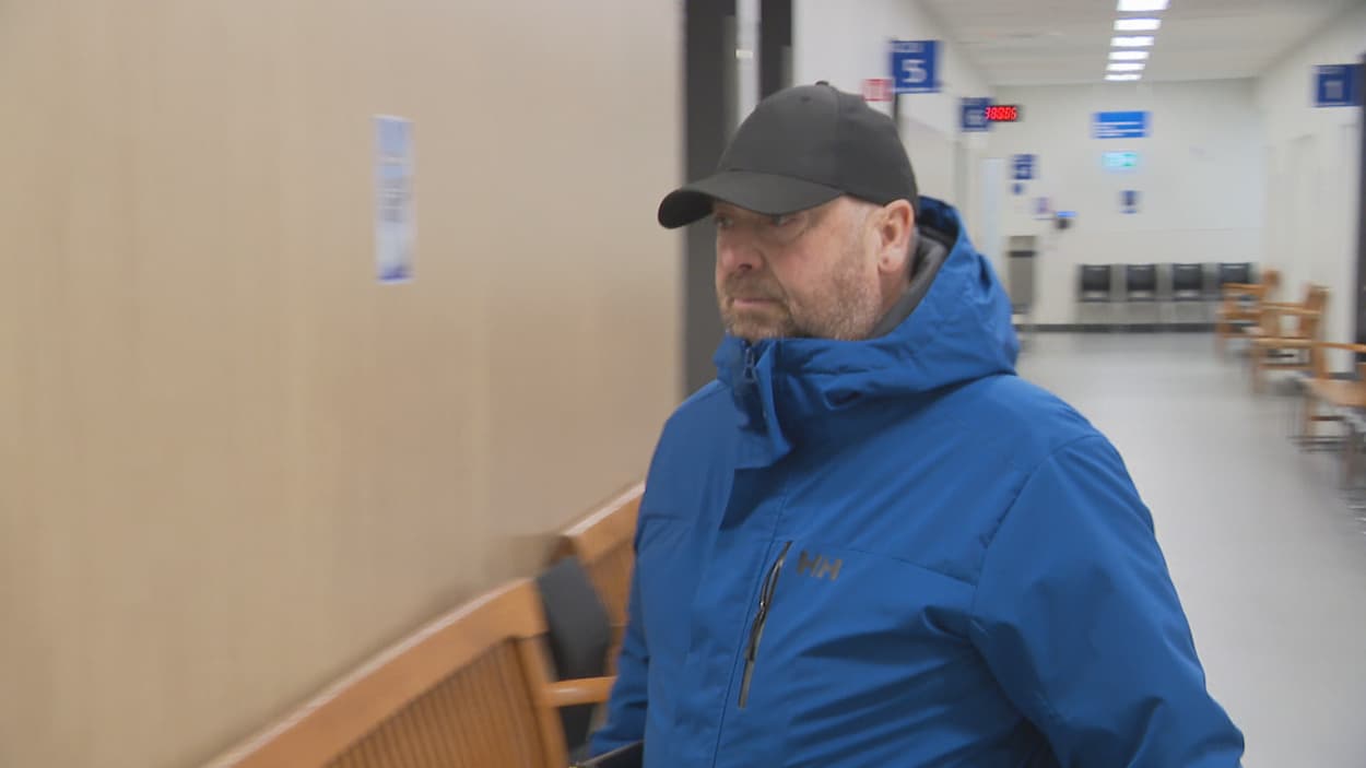 Procès d’un entraîneur d’équitation : il aurait couché avec son élève de 15 ans