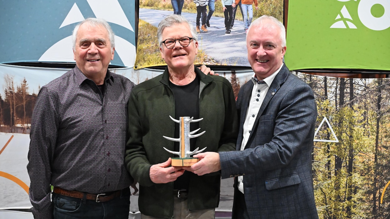 La MRC d’Abitibi-Ouest remet le prix François-Gendron à Brian Harvey