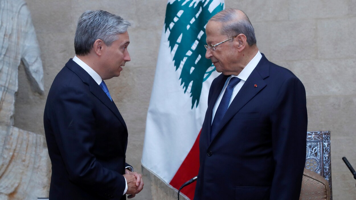 Michel Aoun et François-Philippe Champagne face à face.