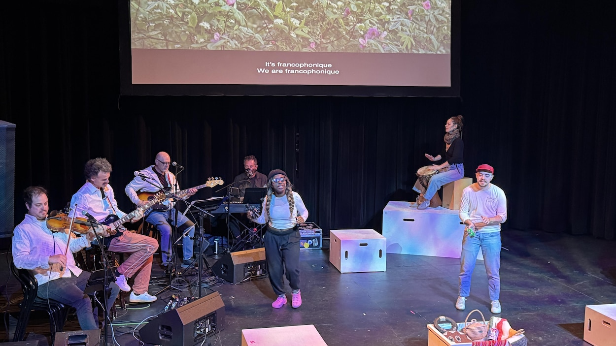 Francophonique, un spectacle qui raconte l’histoire de la francophonie albertaine