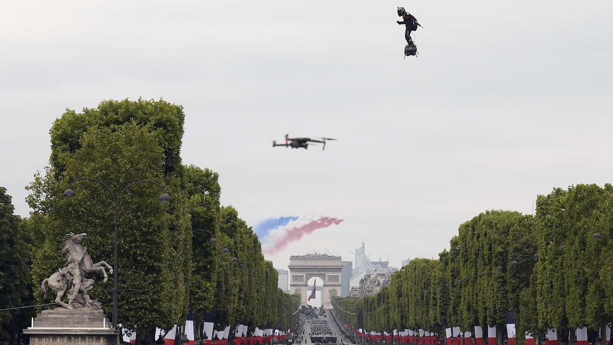 Traversée de la Manche en Flyboard: L'exploit tombe à l'eau Traversée de la Manche en Flyboard: L'exploit tombe à l'eau