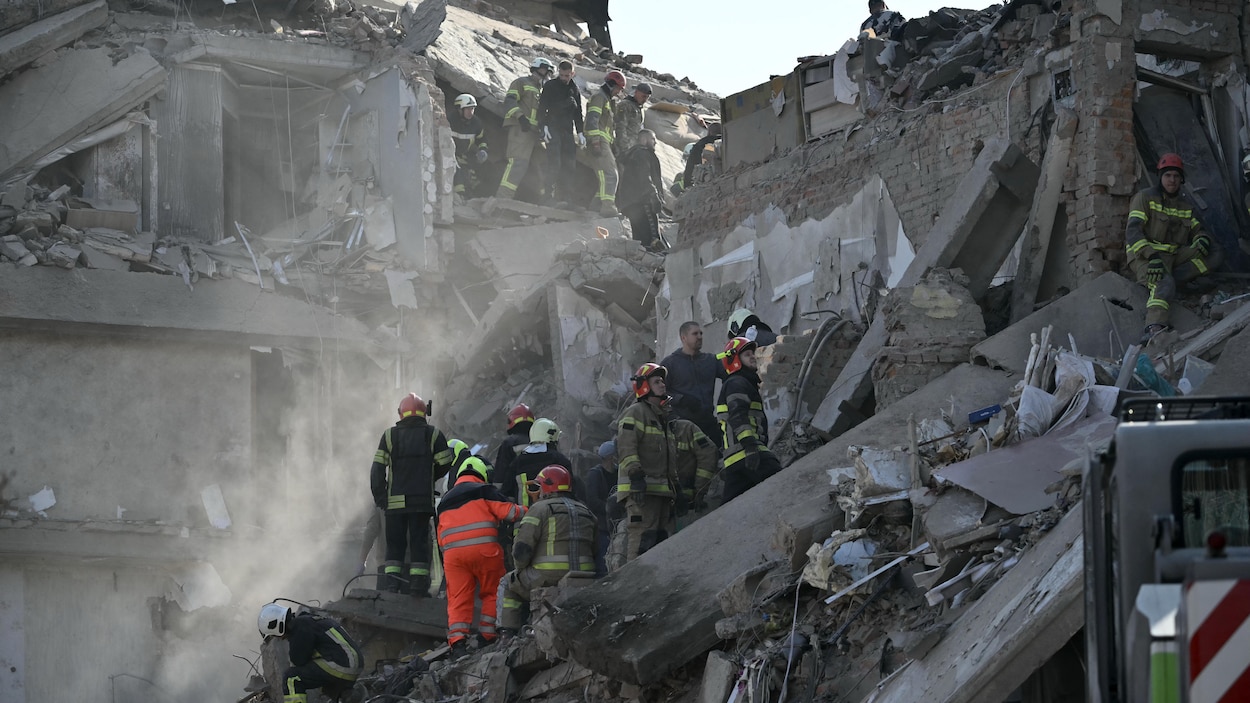 Des frappes russes sur Kiev et d’autres villes ukrainiennes font au moins 24 morts