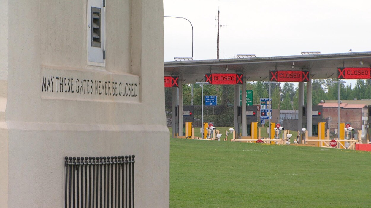 Le poste frontalier de Peace Arch est fermé.