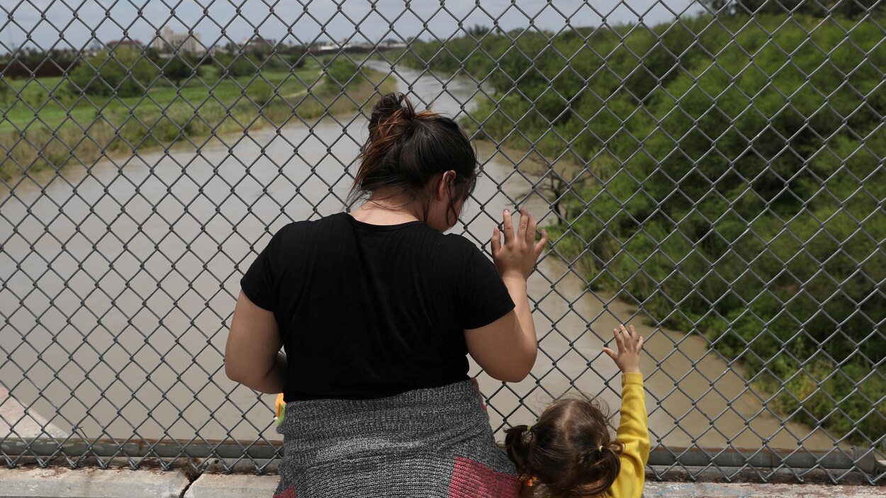 Une Hondurienne et sa fille ont été refoulées au Mexique après s'être fait interdire l'entrée aux États-Unis au Texas.