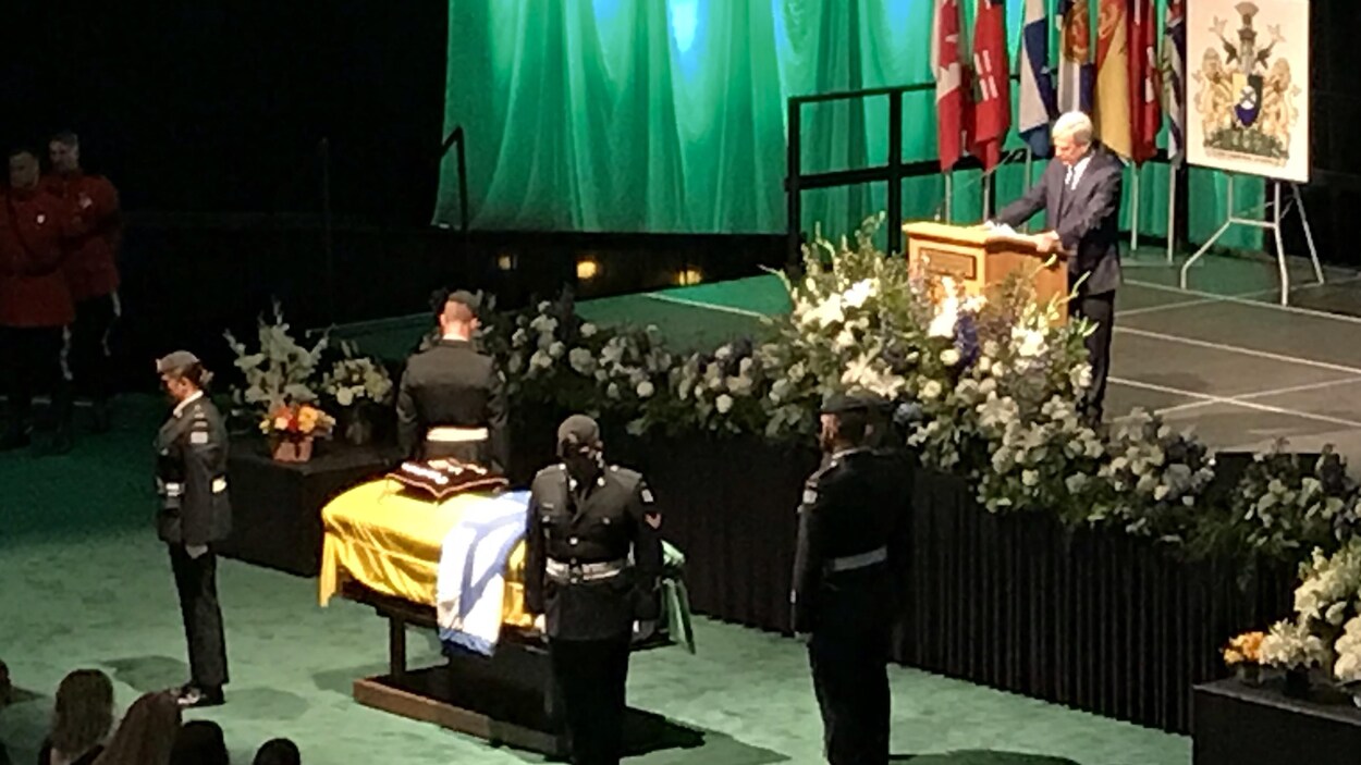 Les funérailles du lieutenant-gouverneur de la Saskatchewan Thomas Molloy