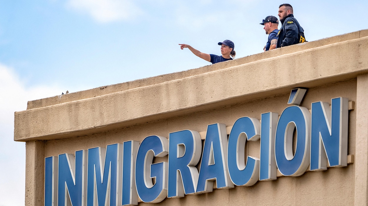 Un tireur anti-ICE tue un détenu et en blesse deux autres à Dallas; l'administration Trump blâme la « gauche radicale »