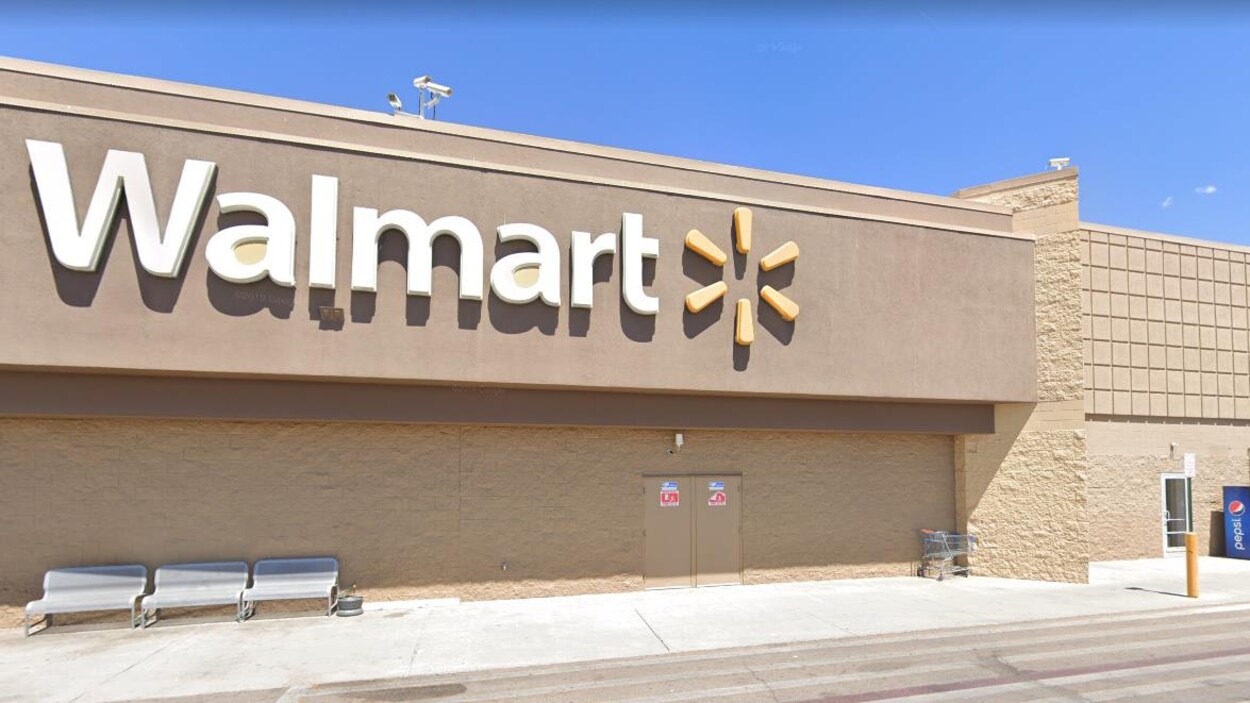 L'entrée d'un Walmart