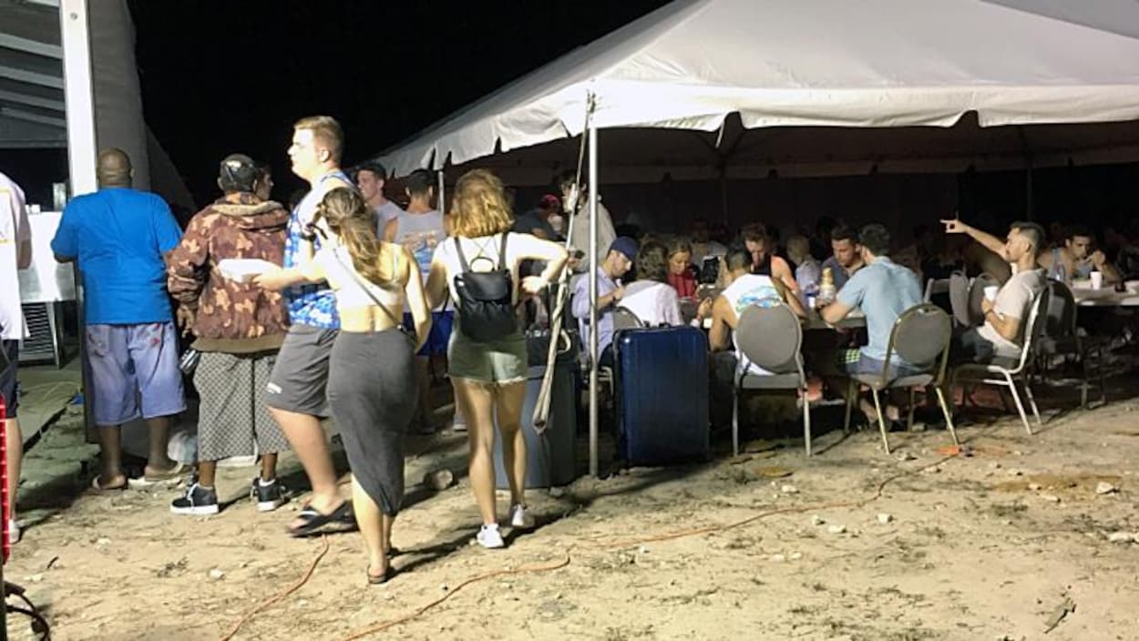 Des mélomanes au Fyre Festival