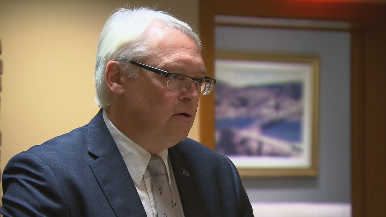 Le député de Gaspé, Gaétan Lelièvre