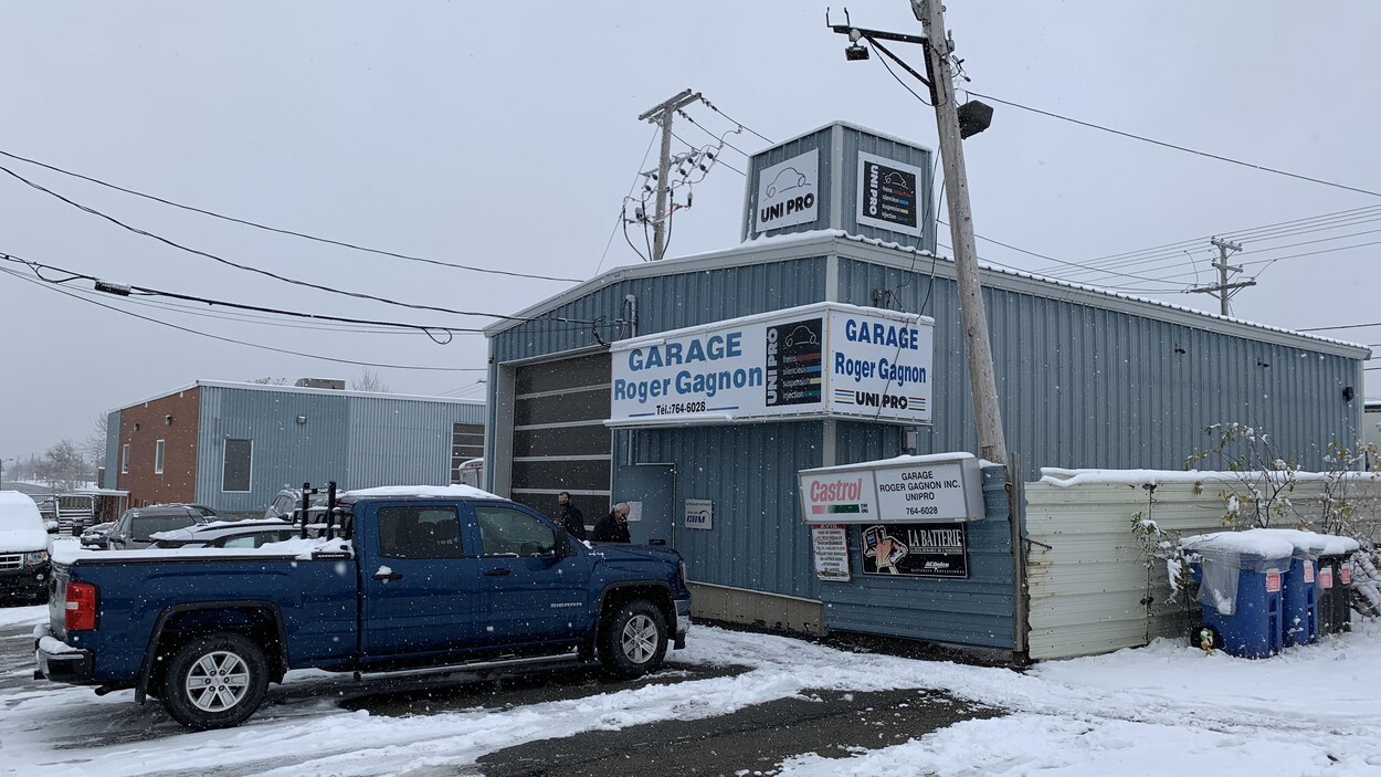 La façade du garage Roger Gagnon.