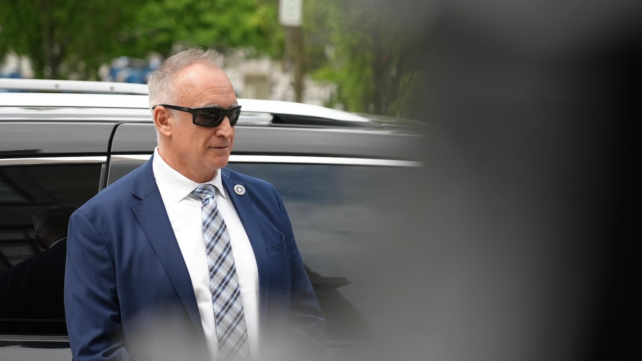 Incursion dans le travail méconnu des gardes du corps des ministres québécois