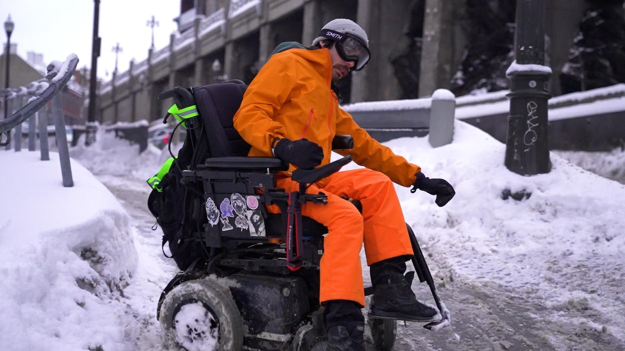 Mobilité réduite : changer les mentalités, un dérapage dans la neige à la fois