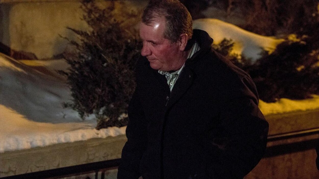 Gerald Stanley quitte la Cour du Banc de la Reine. Gerald Stanley quitte la Cour du Banc de la Reine.